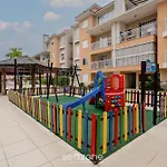 Belo Apt Em Floripa - Sc A 350M Da Praia Ira204